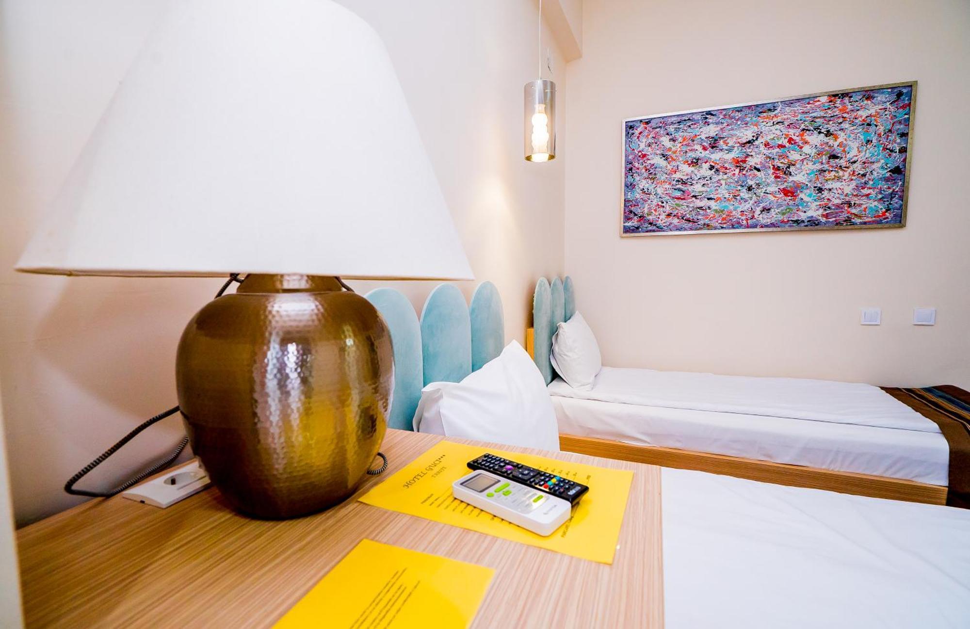 Guci Hotel Constanta Bagian luar foto