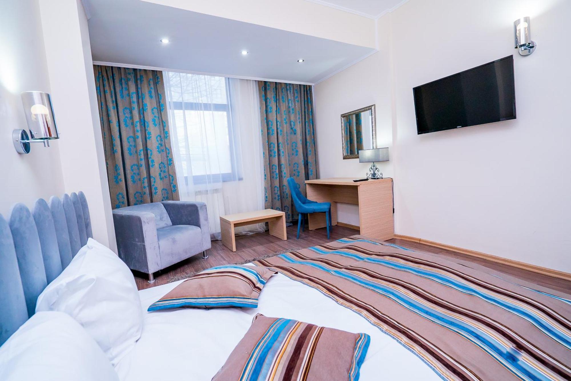 Guci Hotel Constanta Bagian luar foto