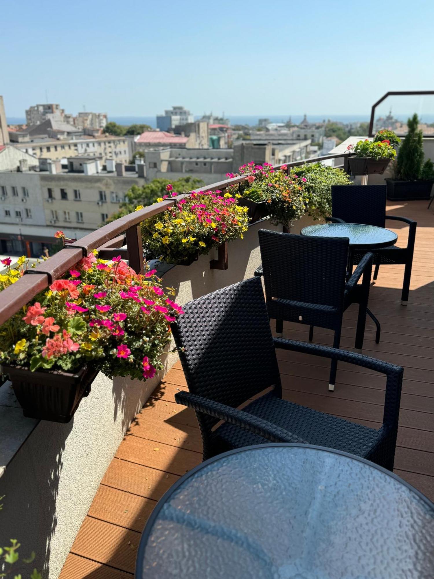 Guci Hotel Constanta Bagian luar foto