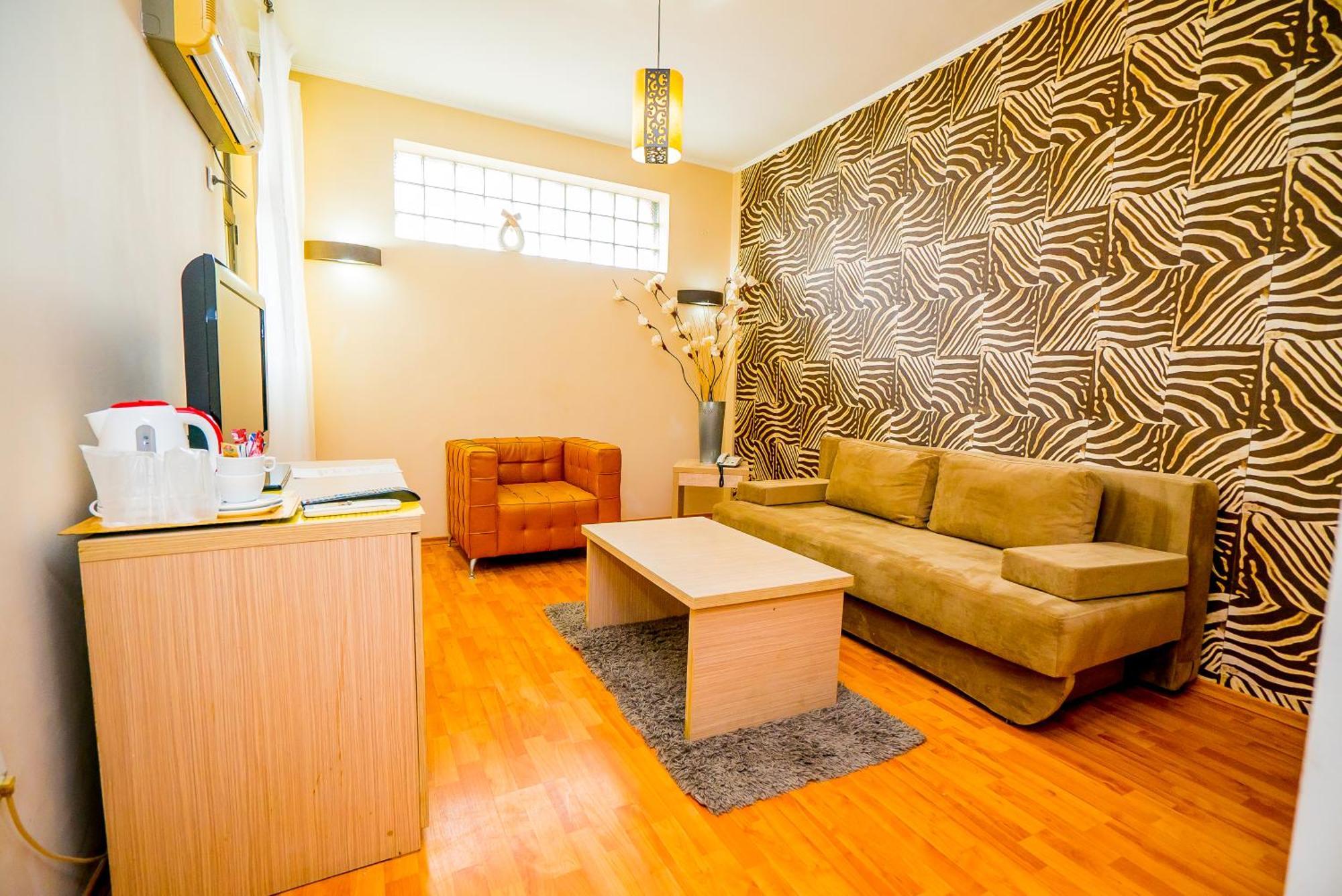 Guci Hotel Constanta Bagian luar foto